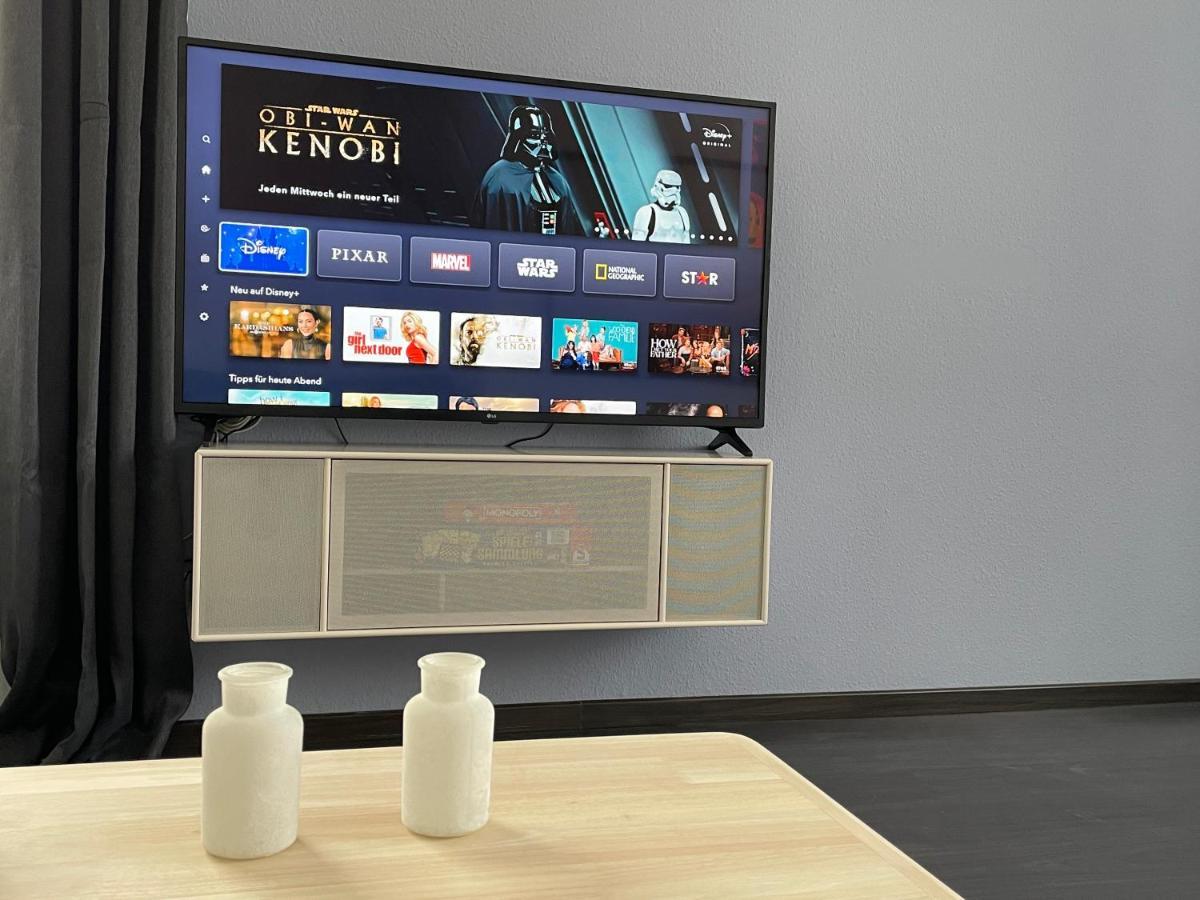 Airport Apartment Fuer 4 - Smart Tv - Kueche - Echarger Hamburg Eksteriør bilde
